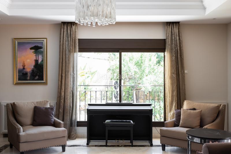 Foto 91e0b40a-cc68-445b-a1b0-f2a05fd10a0c. House with parking pool in Casco Antiguo Marbella