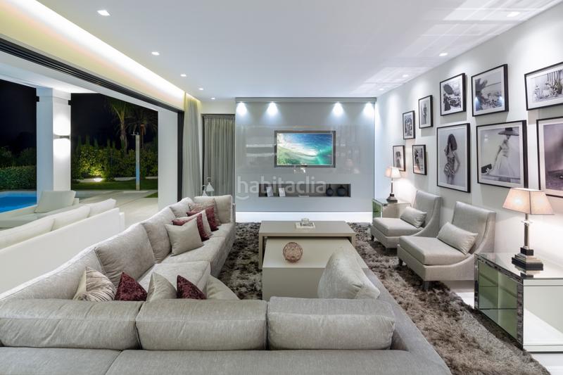 Foto 8366d53a-c220-4619-94fc-843ebd67bf50. Casa impresionante villa de lujo moderna en nagueles, con vistas panorámicas al mar y a la montaña. en Marbella