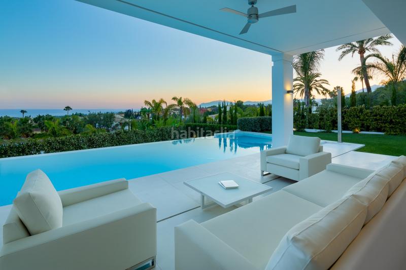 Foto e944715b-616f-463f-965c-17ad5478d711. Casa impresionante villa de lujo moderna en nagueles, con vistas panorámicas al mar y a la montaña. en Marbella