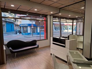 Location Local commercial  Calle de lasierra purroy. Alquiler de peluquería en torrero