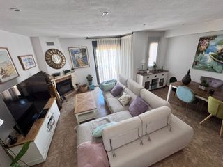 Maison jumelée à Retamar. Vivienda en retamar sur
