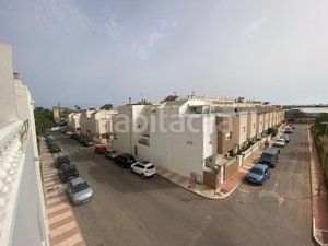 Foto 94b99bf1-8270-462c-981c-6c697cbd17a1. Maison jumelée avec cheminée chauffage parking dans Roquetas de Mar