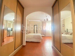 Foto ba7a34bf-c001-4345-ba3f-4fb3bfc8b4d3. Maison jumelée avec cheminée chauffage parking dans Roquetas de Mar