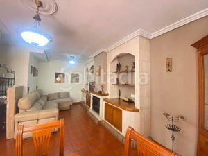 Foto c98d454c-ec98-4d1d-84c7-e646039508ff. Maison jumelée avec cheminée chauffage parking dans Roquetas de Mar