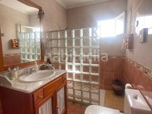 Foto ee5d2fa3-f1a4-4f82-acb3-ca0380a6a0fd. Maison jumelée avec cheminée chauffage parking dans Roquetas de Mar
