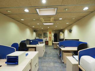 Local commercial à Lleó