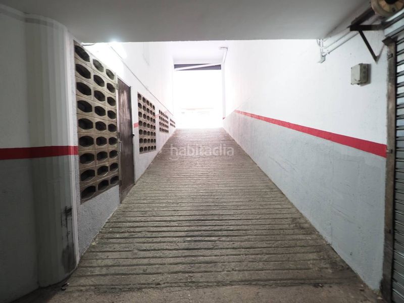 Foto 68a8c740-8311-4a1d-aaf5-497d76ffdb50. Local comercial a Sota el cami ral Granollers