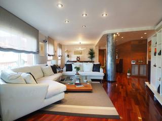 Pis  Mare de deu de nuria. Piso en venta mare déu núriacentro, institutos