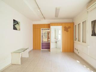 Location Bureau  Carrer del museu. Despacho en alquiler en centre