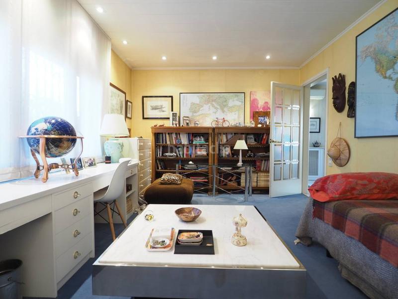 Foto b6afb873-20f8-4883-a249-ec3a8b9a0628. Chalet espectacular casa en venta en Canovelles