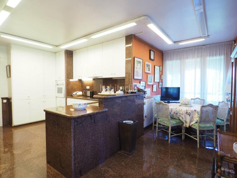 Foto e817a75e-2022-403c-b593-4631797ccc92. Chalet espectacular casa en venta en Canovelles