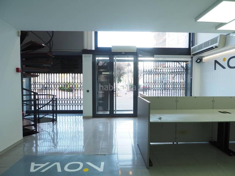 Foto 8fe5110a-644b-40b4-9399-e7fdd8b6ff8d. Location local commercial dans josep pinyol 8 dans Sant miquel Granollers