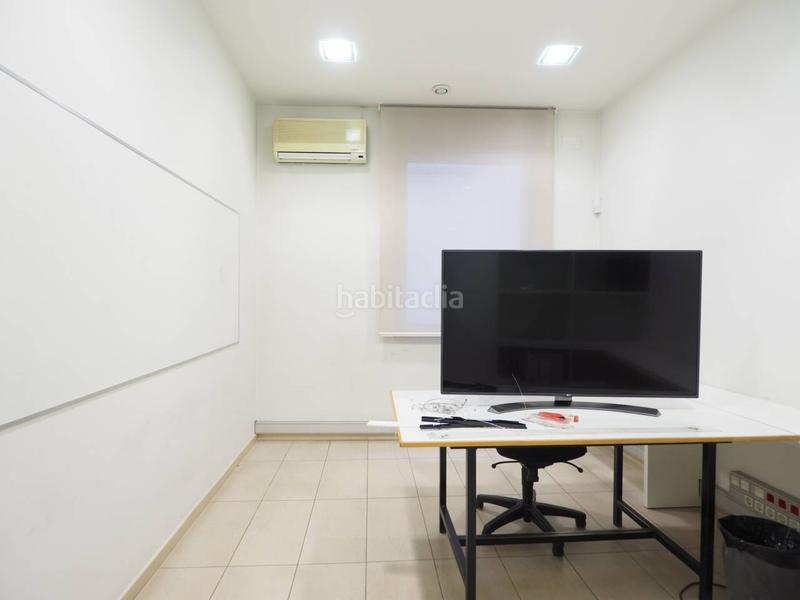 Foto 02eaa827-c05a-4bc1-9f60-dd7223764327. Local comercial  en venta centro en Granollers