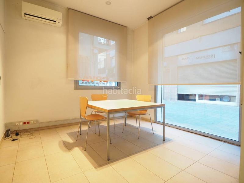 Foto 61aa3f25-1486-489f-b05f-ae8c7aaeaa64. Local comercial  en venta centro en Granollers
