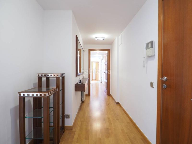 Foto 6702bfba-7d8d-4e64-b0e8-4172656cc7d8. Piso venta de piso centro, pl. coronapalaudaries en Granollers