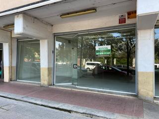 Local commercial  Rafael casanova. Local comercial en venta en granollers, zona poniente