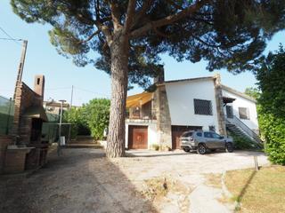 Masia a Ametlla del Vallès (L´). Venta de una masía en canovelles