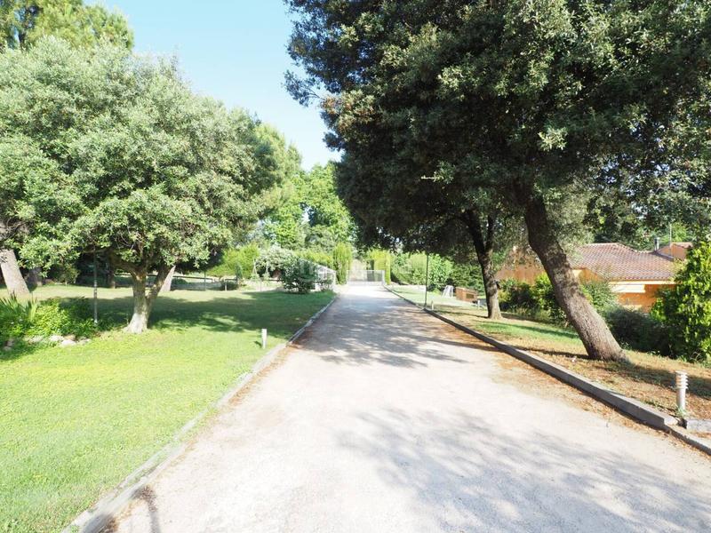 Foto 9f2054ec-523b-4f47-bd02-0ef707733aba. Casale con riscaldamento parcheggio in Canovelles