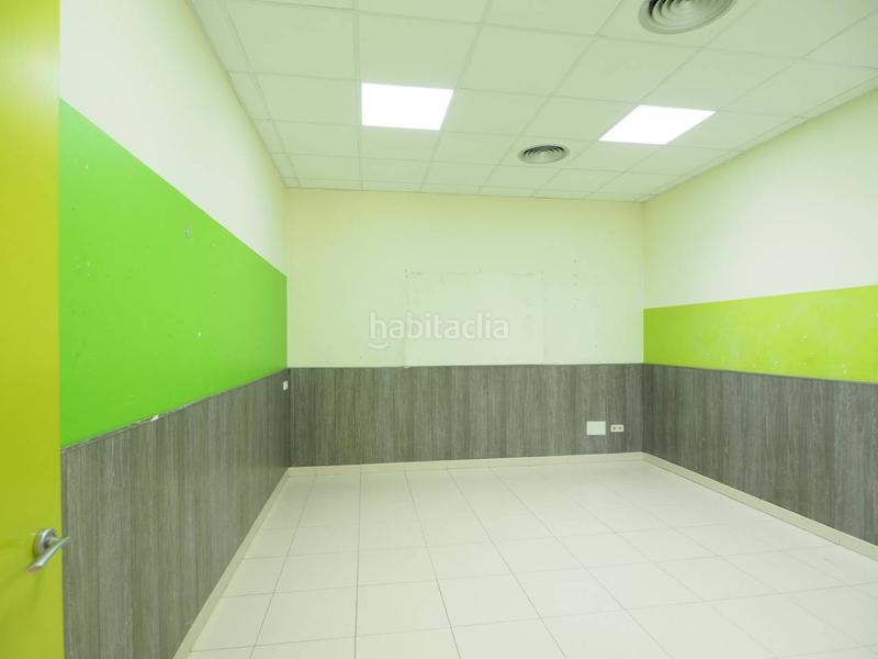 Foto e4fd878c-3a5c-4dc6-a6d8-ee7fbd65c977. Alquiler local comercial alquiler de local comercial en el centro en Granollers