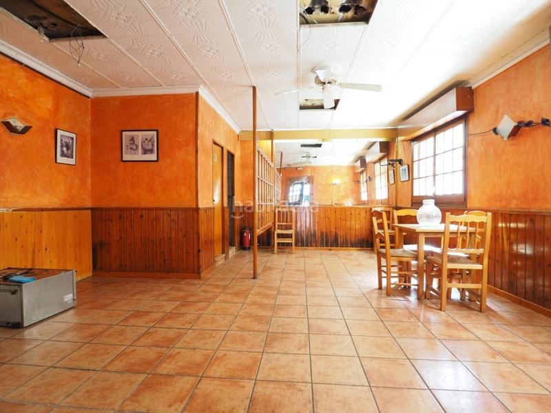 Foto 51660ef8-bb63-4519-89ed-d939d28246b3. Local comercial venta de local comercial en Sota el cami ral Granollers