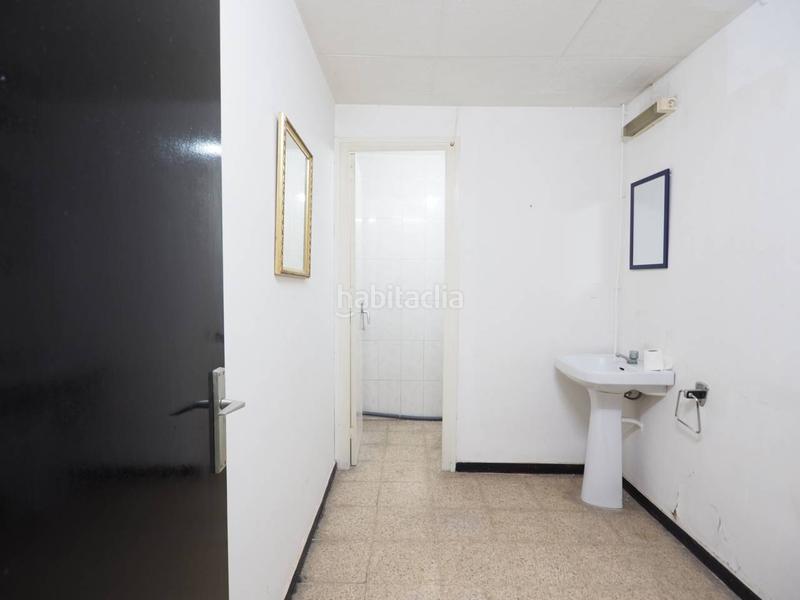 Foto 557c7493-5283-4676-a5e6-9cec369dcb36. Location local commercial dans Font Verda Granollers