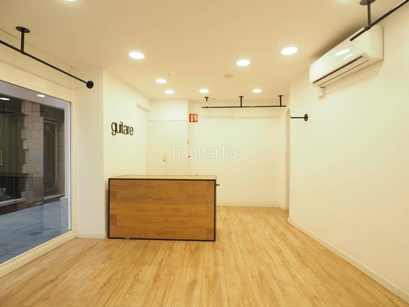 Foto d802b8fd-5abb-4b3f-8f7b-2b0f0dacd869. Lloguer local comercial a cabrits 1 a Centre Granollers