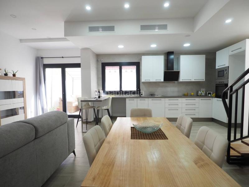 Foto f9d6817f-4599-44a6-8860-94d620d79ea0. Semi detached house with parking in Santa Eulàlia de Ronçana