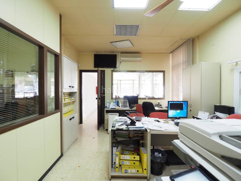 Foto 619bd053-48bc-4272-bd7a-2519d8c40224. Lloguer local comercial a Joan Prim Granollers