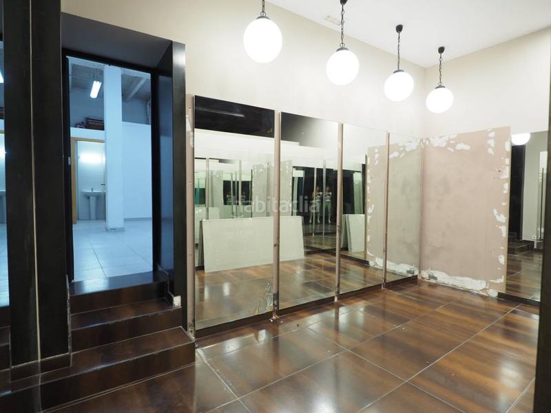 Foto 58cab996-32c2-44e1-8778-2f8aead42046. Location local commercial dans de les olles 12 dans Granollers