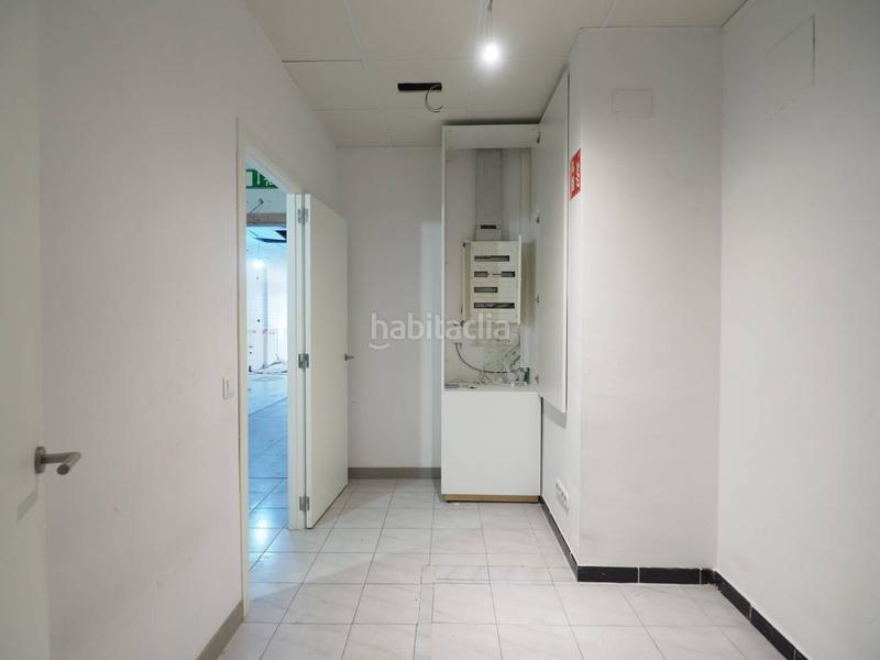 Foto f18d8cec-8593-4cff-812a-8bf2b5429d3c. Geschäftsraum in Instituts Granollers