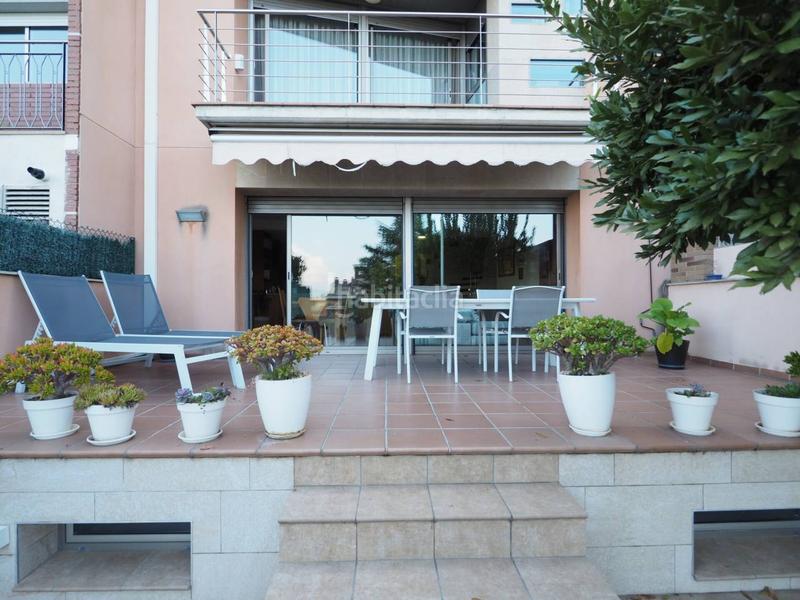Foto 19b321ab-32f7-4e17-81b8-1996a26040e2. Maison jumelée avec chauffage parking piscine dans Font Verda Granollers