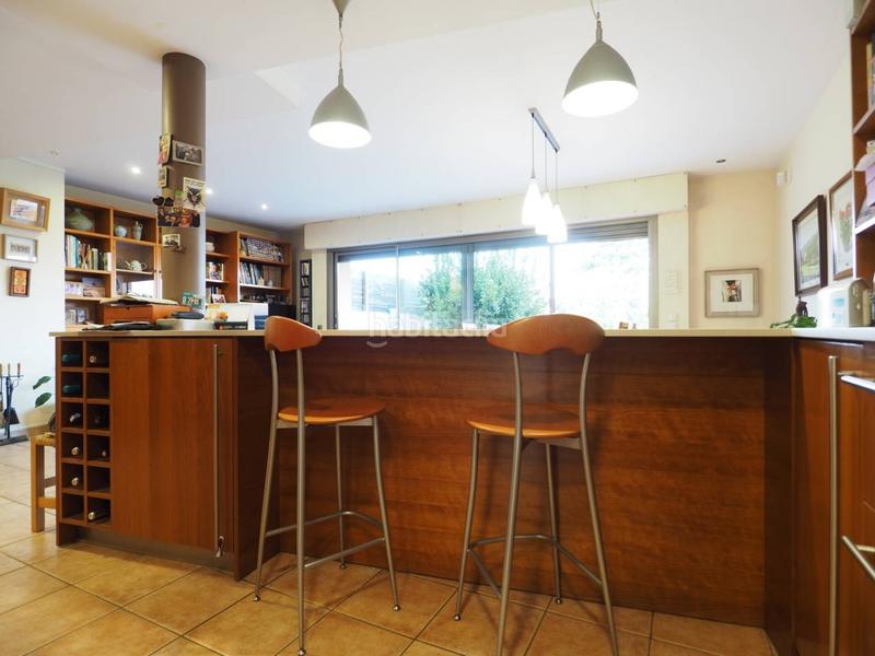 Foto 26780fca-9ab9-4438-b884-e58904bd7e87. Maison jumelée avec chauffage parking piscine dans Font Verda Granollers