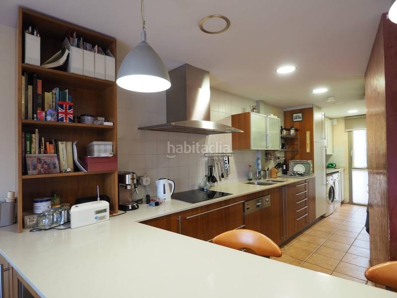 Foto 298f58e5-736b-4f42-bfa5-ed27bede3bec. Maison jumelée avec chauffage parking piscine dans Font Verda Granollers