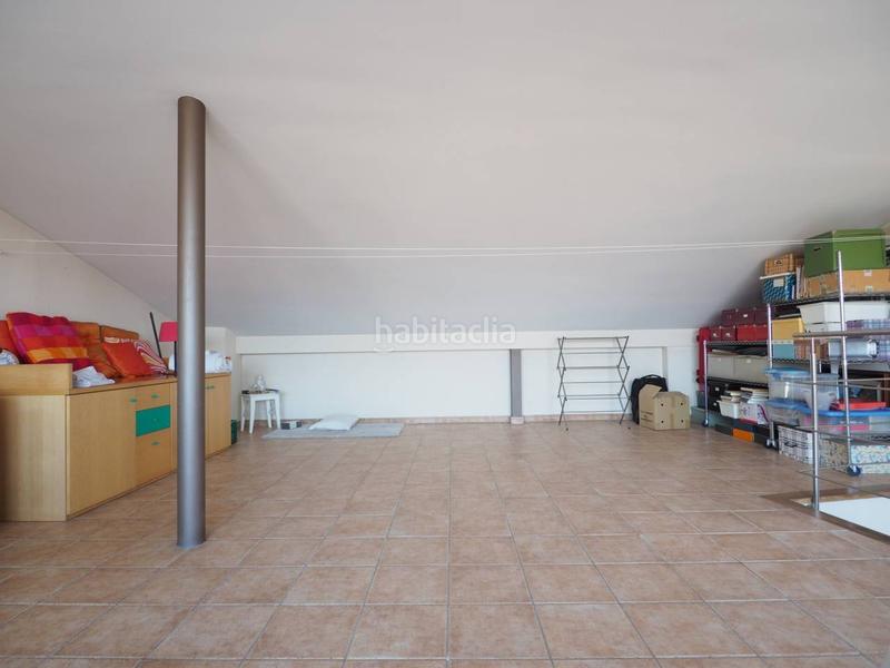 Foto 4da7760a-f2b3-49a2-875f-aaa95701905e. Maison jumelée avec chauffage parking piscine dans Font Verda Granollers