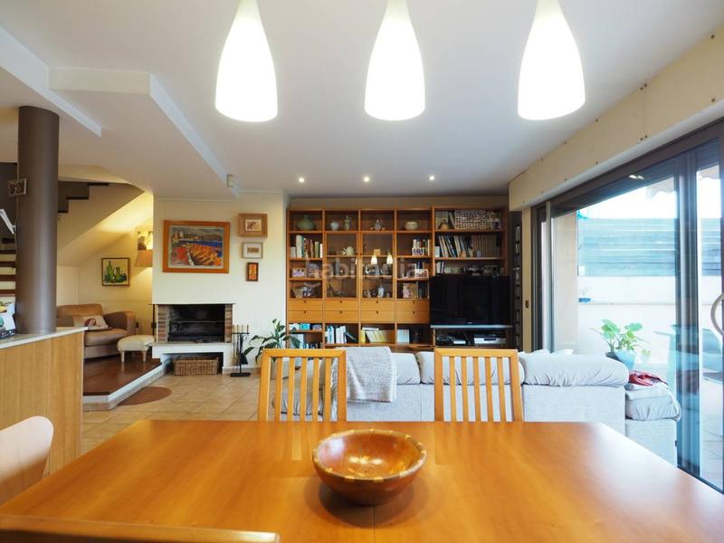 Foto 69a92d86-bbe2-4db4-9ad4-b216471ae7cd. Maison jumelée avec chauffage parking piscine dans Font Verda Granollers