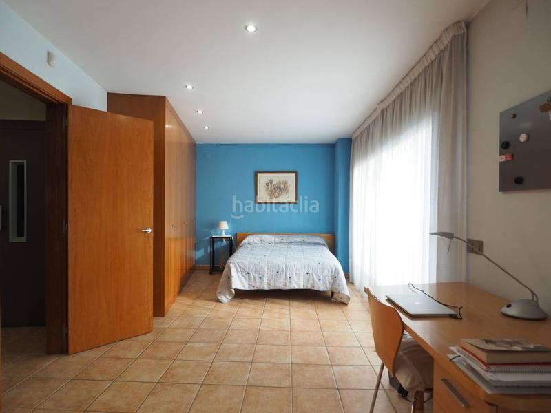 Foto 6cda54ef-3510-4608-b264-202824fee278. Maison jumelée avec chauffage parking piscine dans Font Verda Granollers