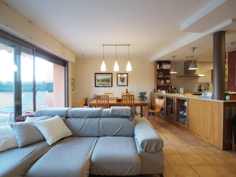 Foto 72416579-30a0-4c26-9376-43d92685551b. Maison jumelée avec chauffage parking piscine dans Font Verda Granollers