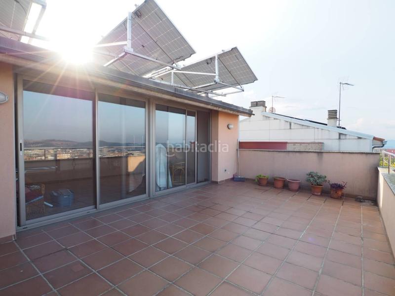 Foto 981bdcc5-57e8-4049-b2a6-942579a660d8. Maison jumelée avec chauffage parking piscine dans Font Verda Granollers