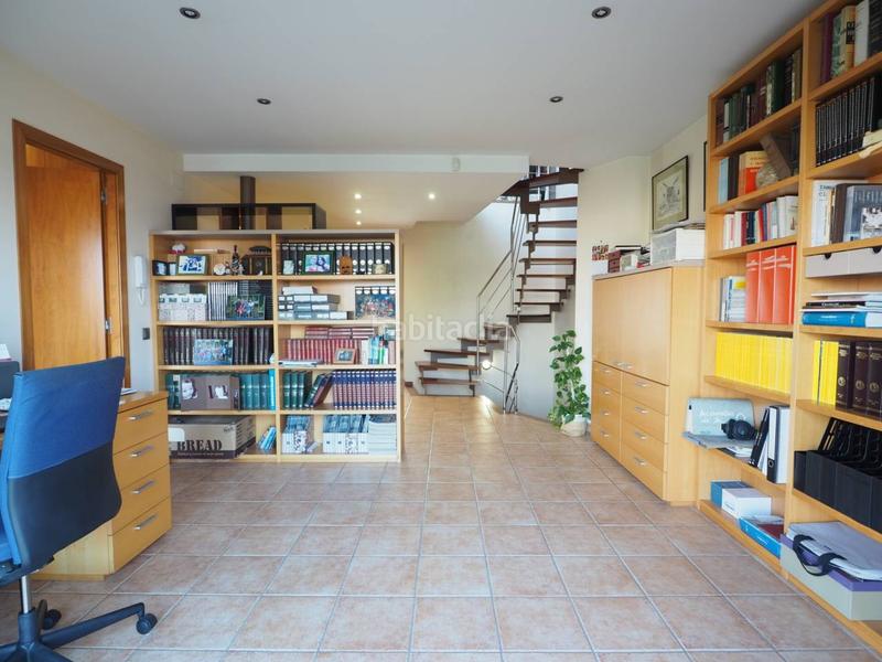 Foto bde168c1-ed18-42af-bfbd-ac891cd83fd7. Maison jumelée avec chauffage parking piscine dans Font Verda Granollers