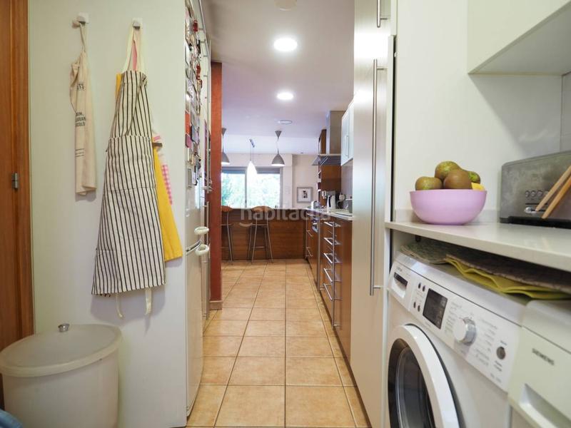 Foto be3b6bd0-7625-4145-a503-77c9f6fb34d0. Maison jumelée avec chauffage parking piscine dans Font Verda Granollers