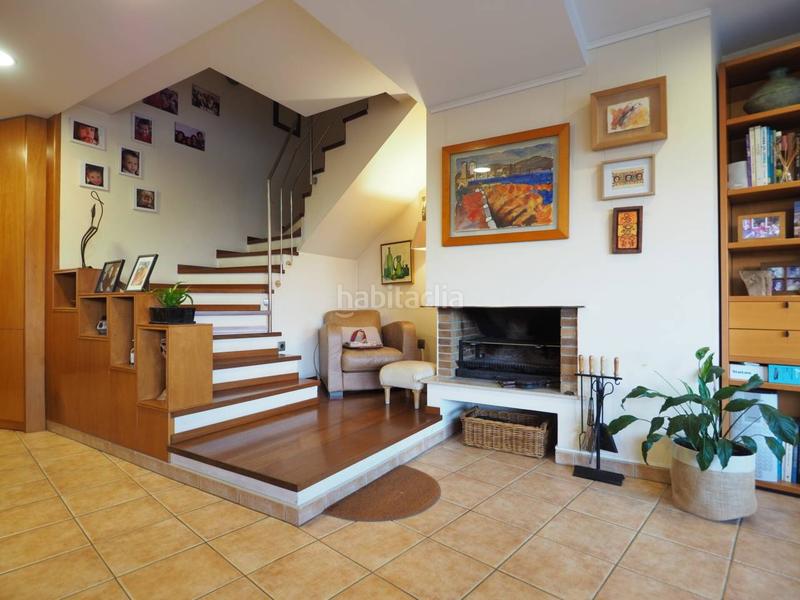 Foto d90dfd5a-8ea2-4369-bf15-04299d69e945. Maison jumelée avec chauffage parking piscine dans Font Verda Granollers