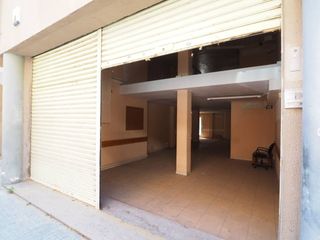 Local Comercial  Calle apeles mestres. Local comercial en venta en granollers, lhostallledoner