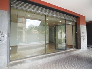 Lloguer Local Comercial  Calle annibal. Local en alquiler en centre, annibal
