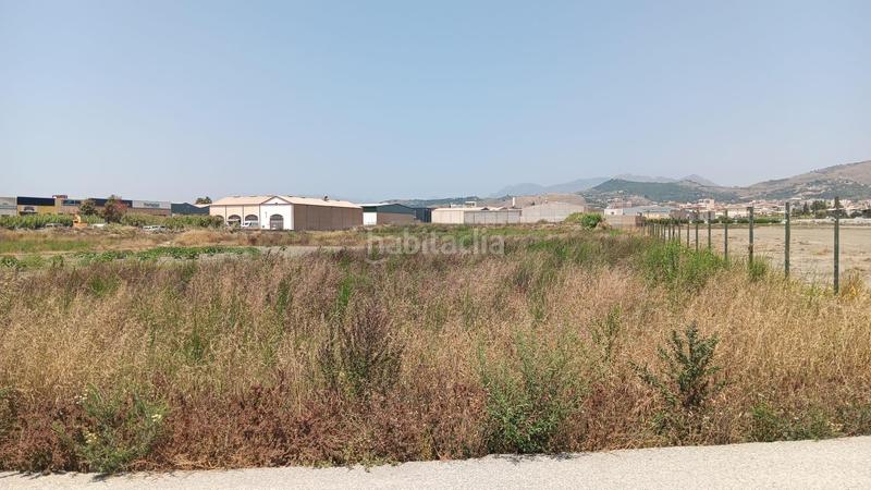 Foto 97acdf56-7a40-4288-8ea7-7a34610ba2a4. Industrial plot in calle vadillo bajo in Motril ciudad Motril
