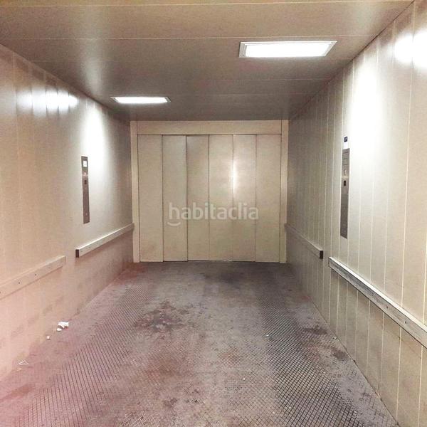 Foto 2c8cf8e0-bfa6-454d-b6e7-37905e940263. Posto auto in Motril ciudad Motril