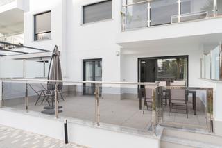 Apartament  Calle rector jos vida soria. Piso en playa granada!
