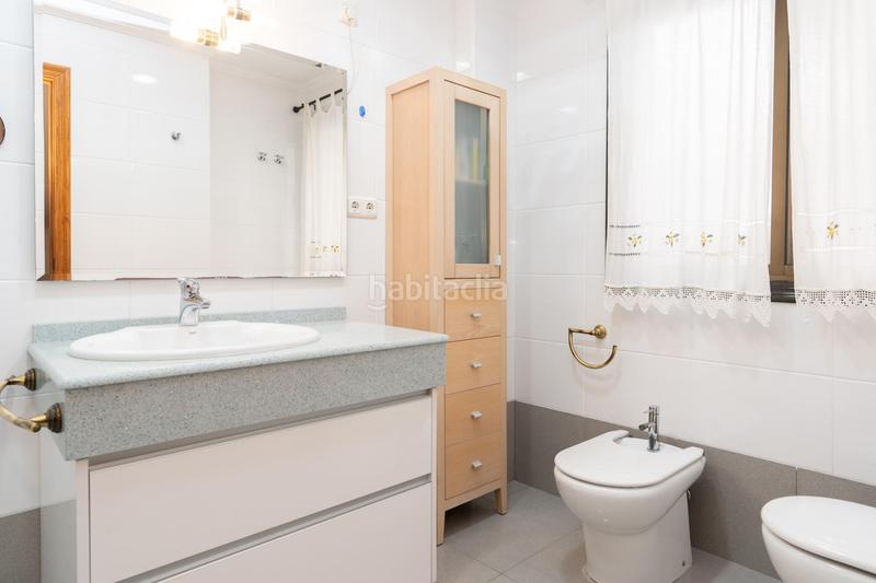 Foto c3f1757c-5a11-405d-a418-c35b67892ed4. Casa en calle rosa chacel 8 casa en una zona privilegiada!! en Motril