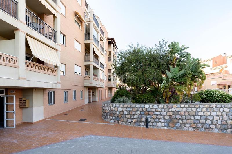 Foto 4ddb12c2-a12e-4ddf-a1e8-fb58063b5f17. Àtic amb aparcament piscina a Motril ciudad Motril