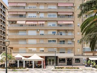 Aparcament cotxe a Alonso terron 3 3. Plaza de garaje en venta en las explanadas