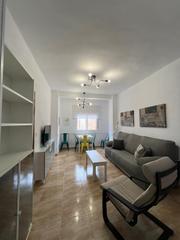 Appartement à Calle calle hermanos quintero, 2 2. Reformado en calle ancha!!